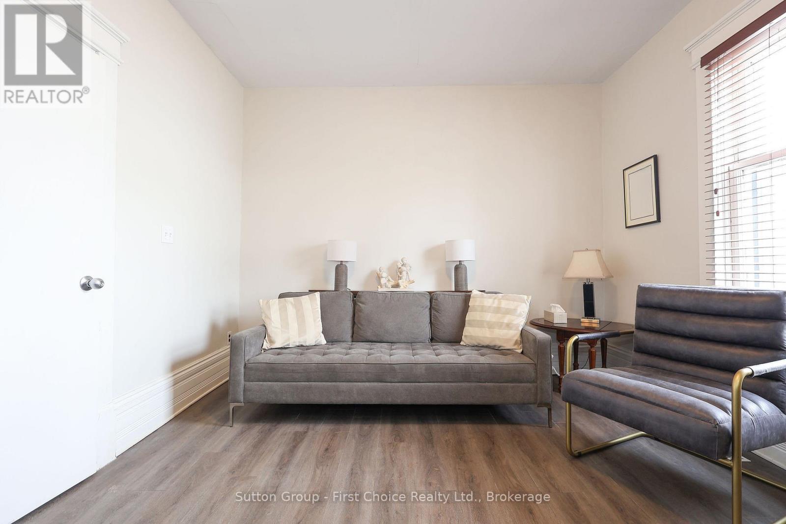 Main - 153-157 Huron Street, Stratford, Ontario  N5A 5S9 - Photo 14 - X12938718