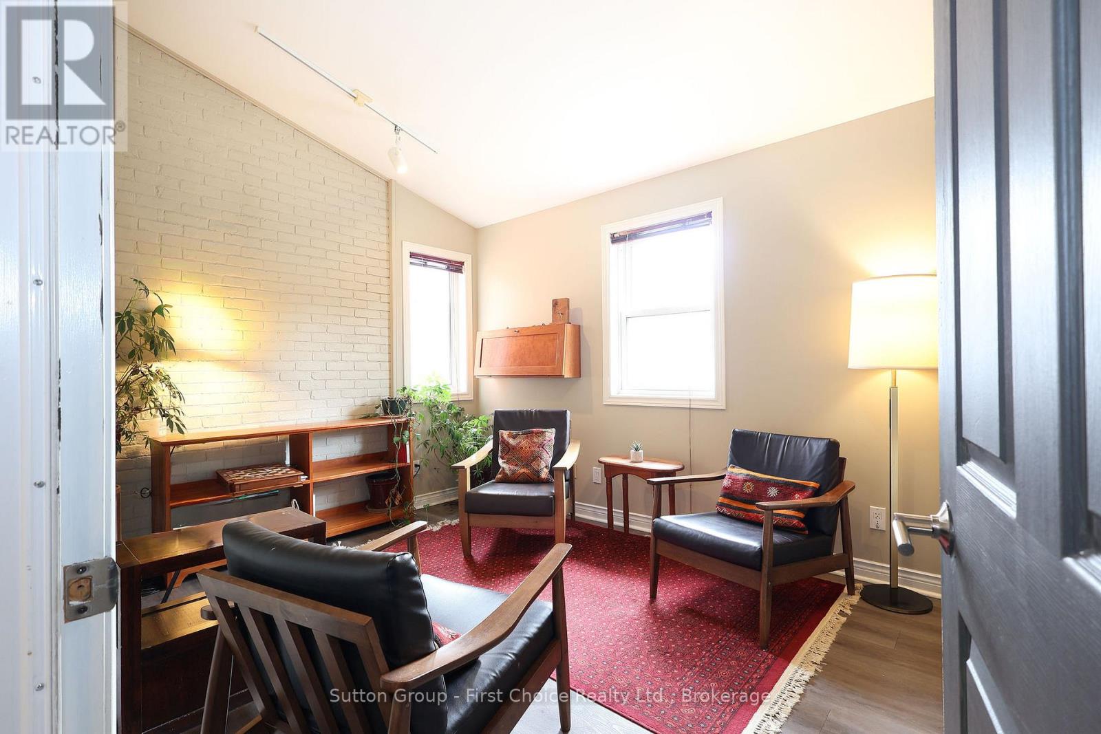 Main - 153-157 Huron Street, Stratford, Ontario  N5A 5S9 - Photo 30 - X12938718