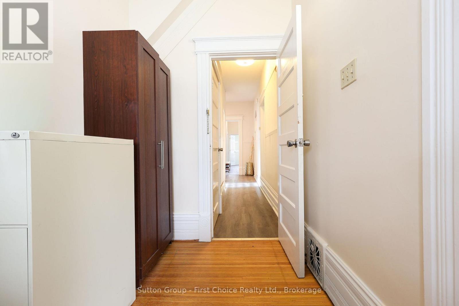 Main - 153-157 Huron Street, Stratford, Ontario  N5A 5S9 - Photo 42 - X12938718