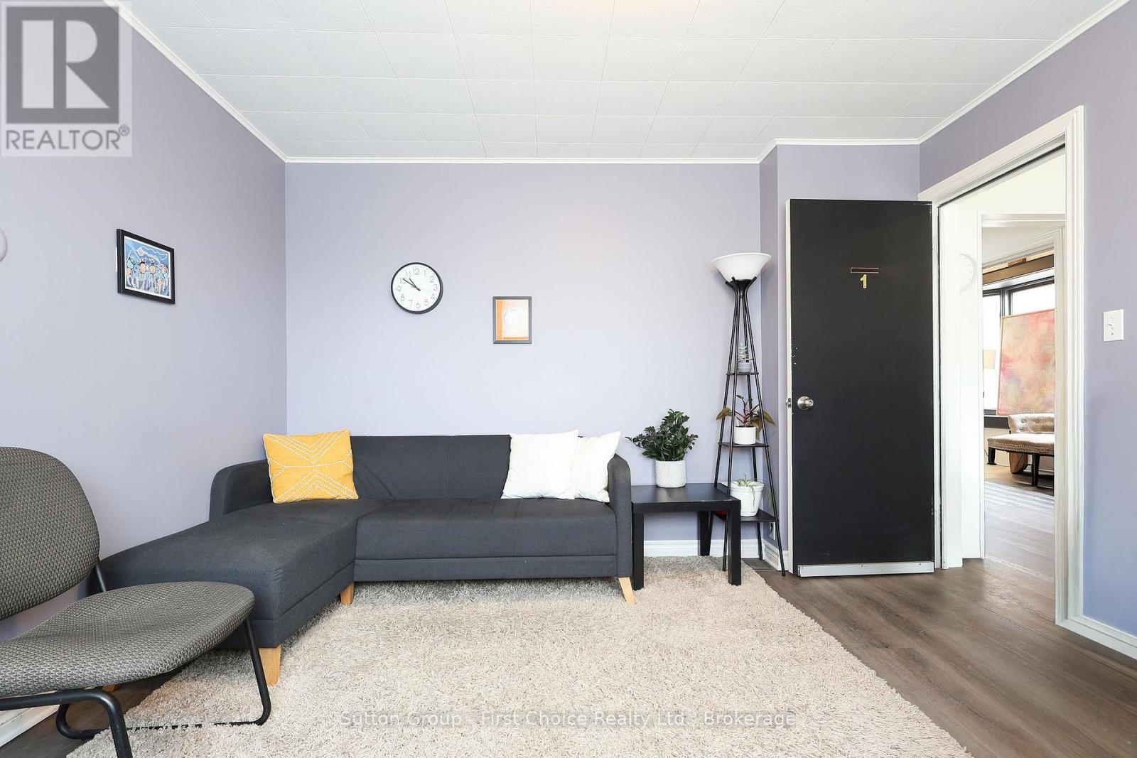 Main - 153-157 Huron Street, Stratford, Ontario  N5A 5S9 - Photo 6 - X12938718