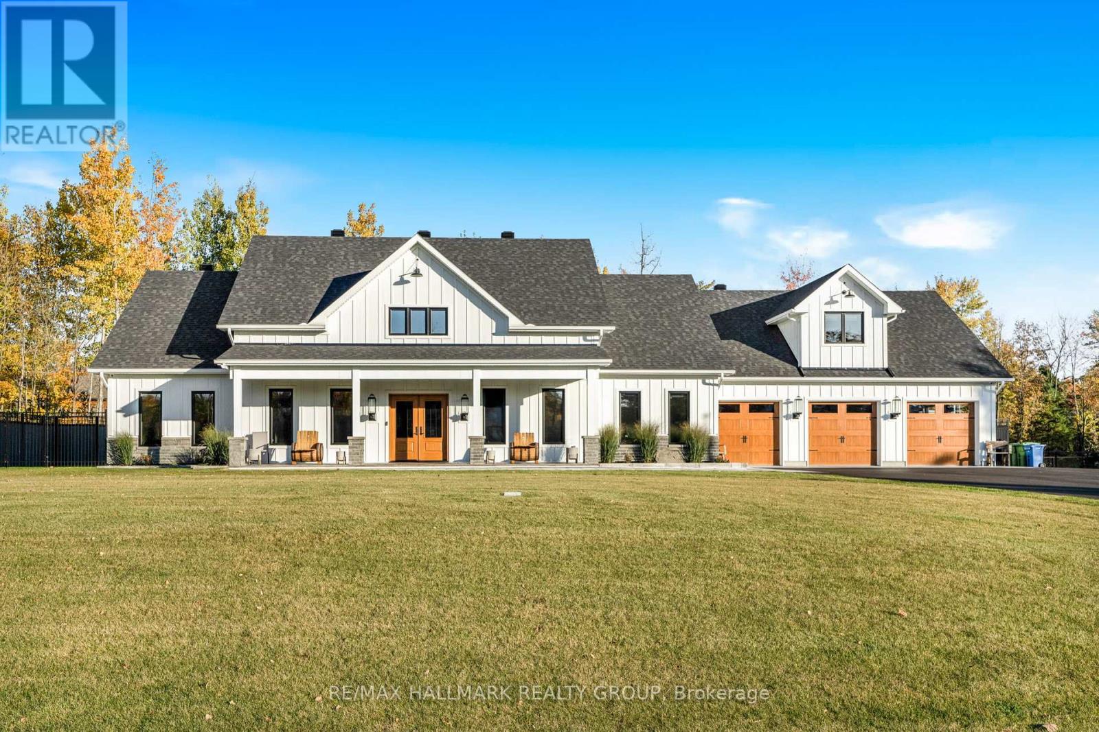 55 De La Seignerie Estates E, Champlain, Ontario  K0B 1K0 - Photo 1 - X12429973