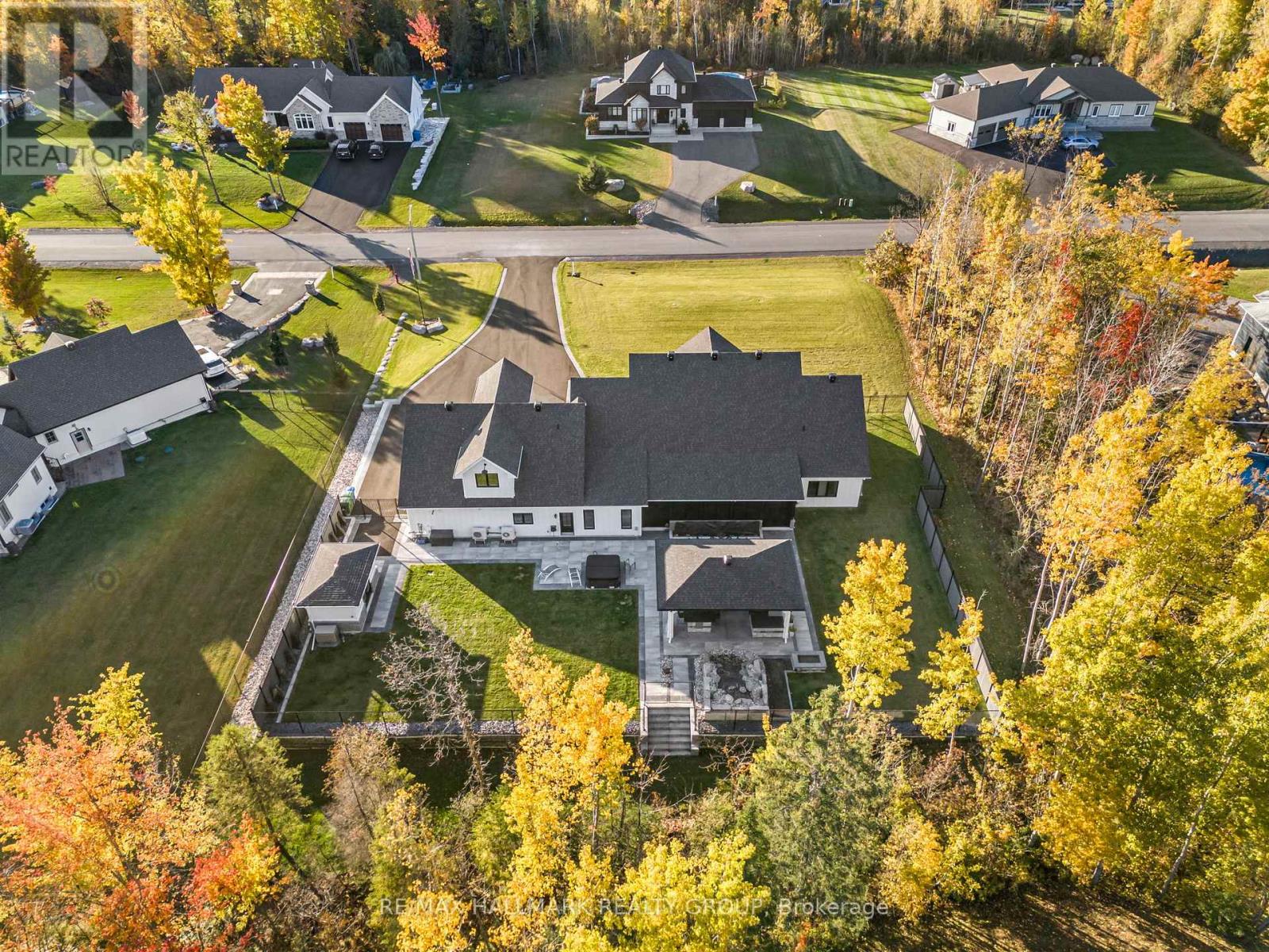 55 De La Seignerie Estates E, Champlain, Ontario  K0B 1K0 - Photo 8 - X12429973