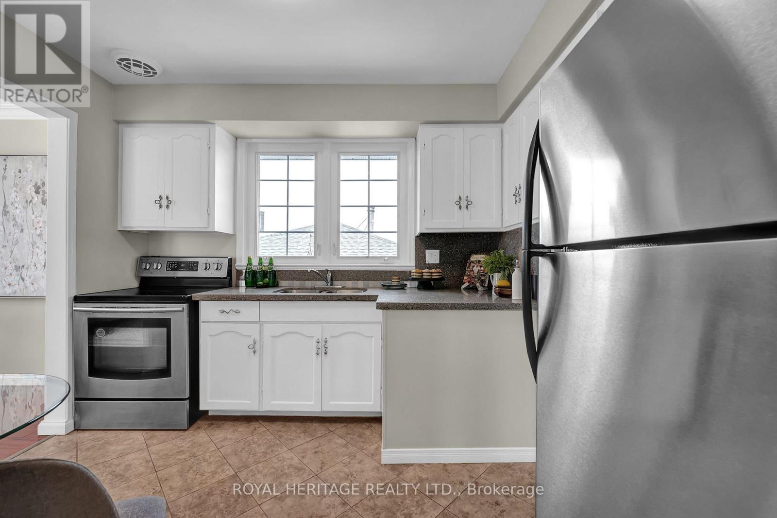 465 Milton Street, Oshawa, Ontario  L1H 6S4 - Photo 13 - E12938704