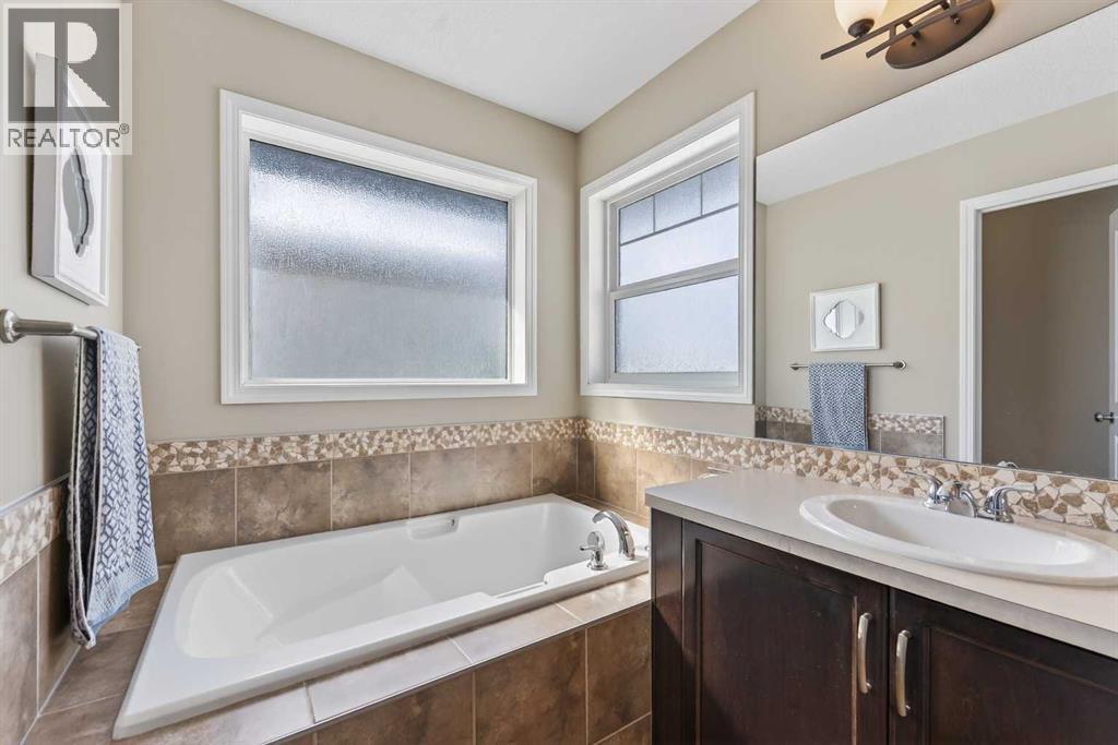 183 Reunion Grove Nw, Airdrie, Alberta  T4B 0Z3 - Photo 24 - A2297729