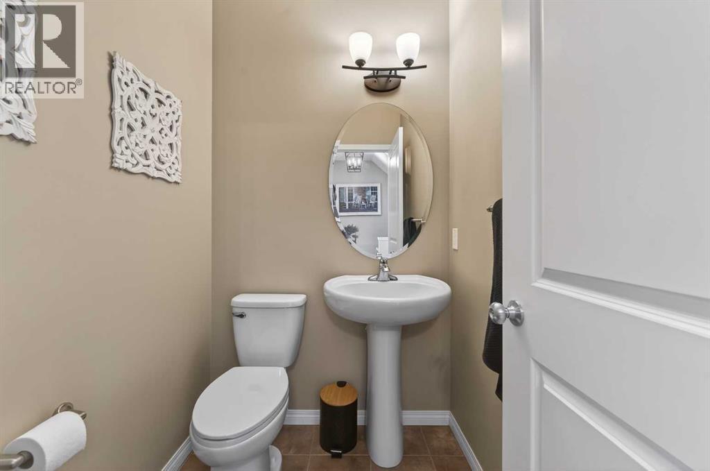 183 Reunion Grove Nw, Airdrie, Alberta  T4B 0Z3 - Photo 5 - A2297729