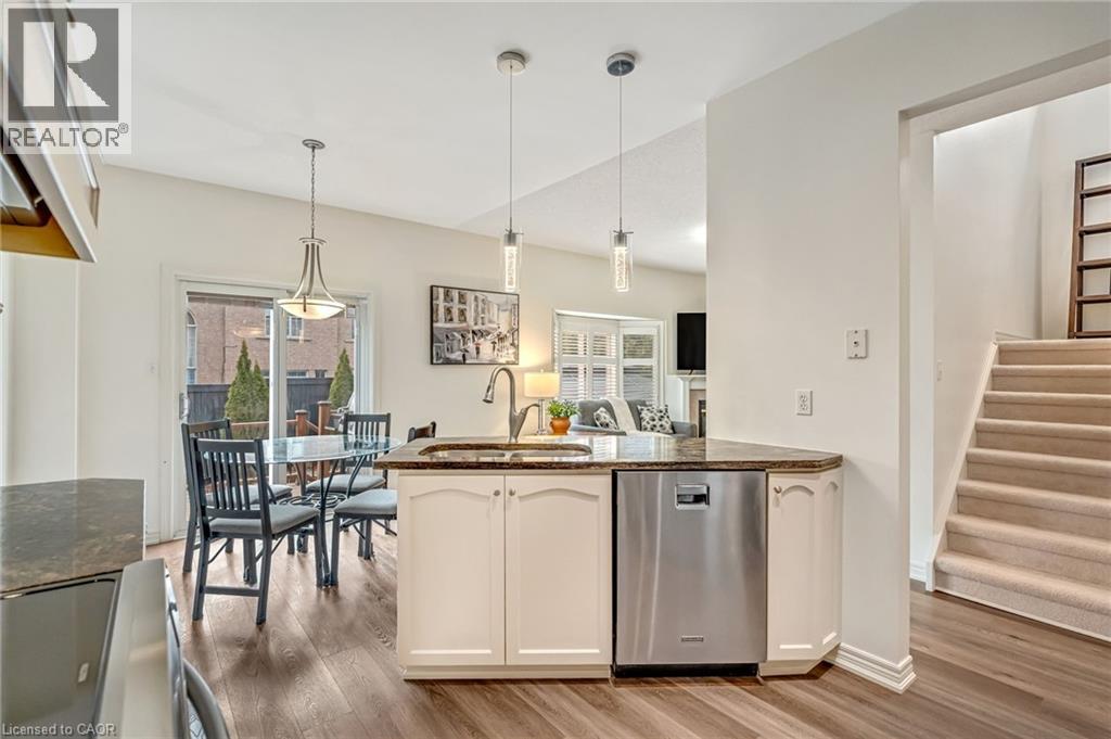 2423 Valley Heights Crescent, Oakville, Ontario  L6H 6X2 - Photo 13 - 40815098