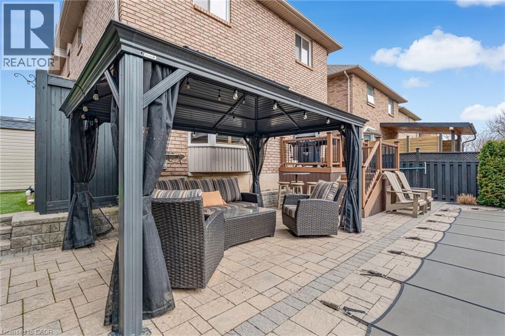 2423 Valley Heights Crescent, Oakville, Ontario  L6H 6X2 - Photo 46 - 40815098