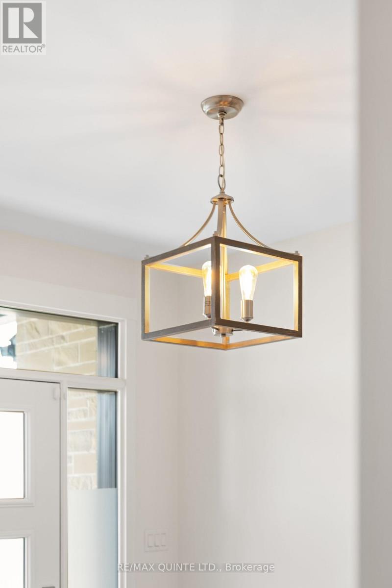 84 Dewal Place, Belleville, Ontario  K8P 0H2 - Photo 13 - X12938582