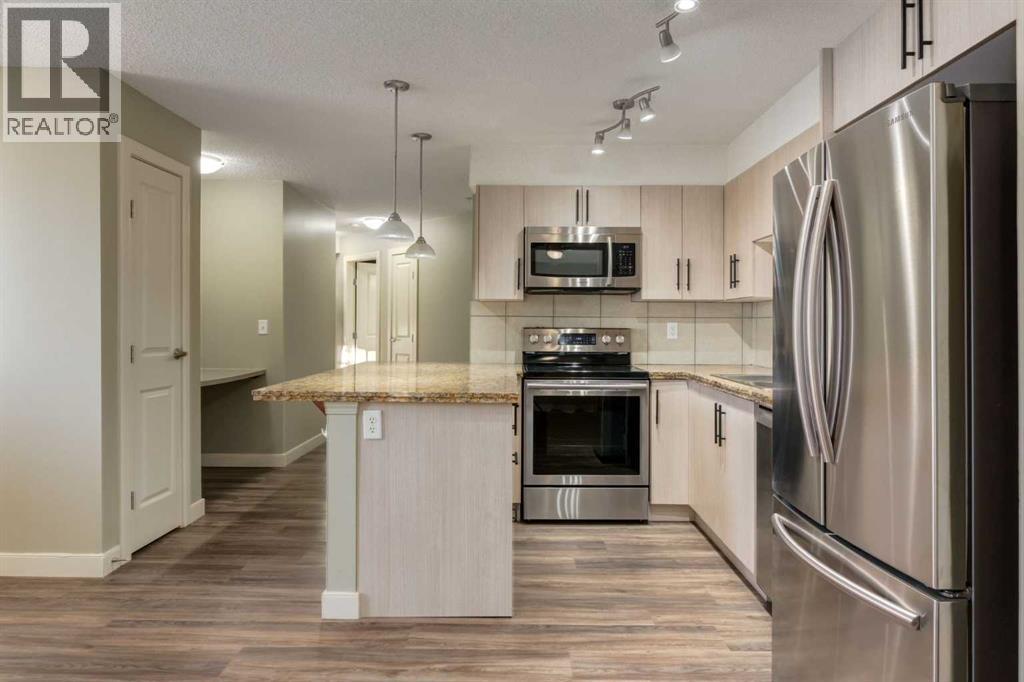 301, 108 Country Village Circle NE, Calgary, Alberta  T3K 0E3 - Photo 4 - A2278141