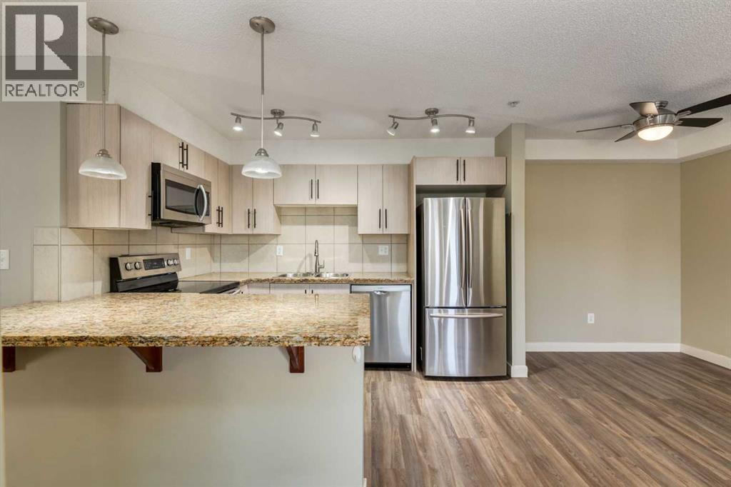 301, 108 Country Village Circle NE, Calgary, Alberta  T3K 0E3 - Photo 3 - A2278141