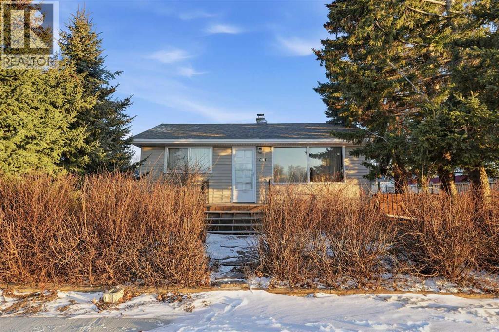 317 Centre Street, Cremona, Alberta  T0M 0R0 - Photo 1 - A2280931