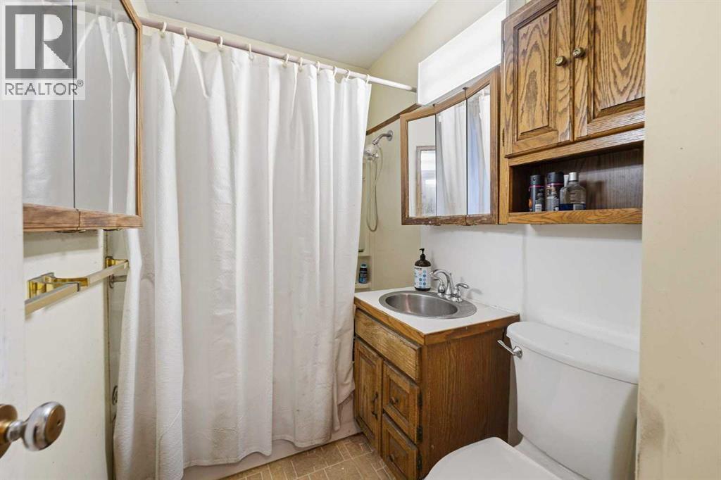 317 Centre Street, Cremona, Alberta  T0M 0R0 - Photo 11 - A2280931