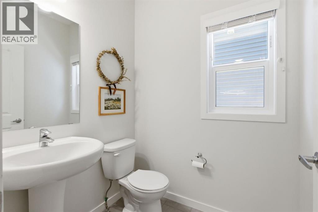 316 Sundown View, Cochrane, Alberta  T4C 2R2 - Photo 15 - A2294661