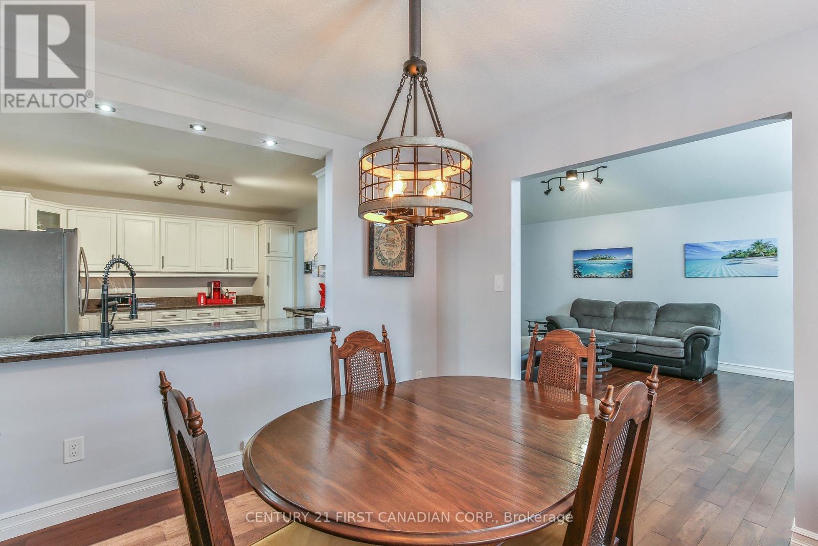 24 Linwood Drive, Thames Centre, Ontario  N0L 1G1 - Photo 11 - X12938680