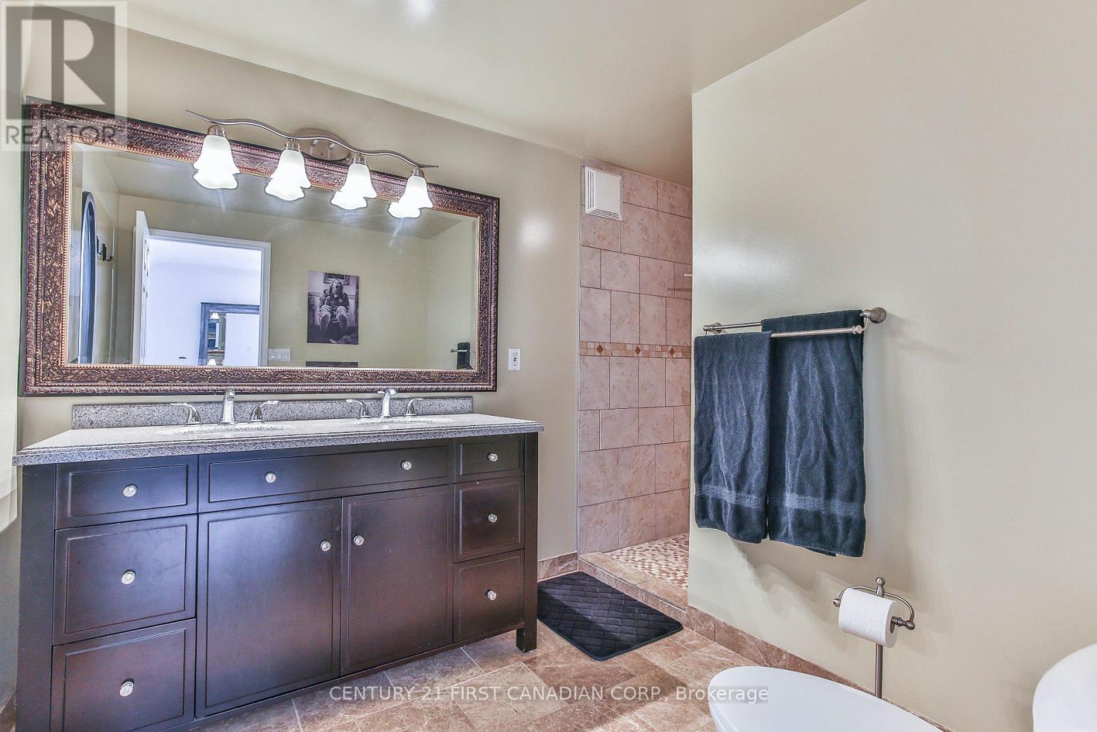 24 Linwood Drive, Thames Centre, Ontario  N0L 1G1 - Photo 24 - X12938680