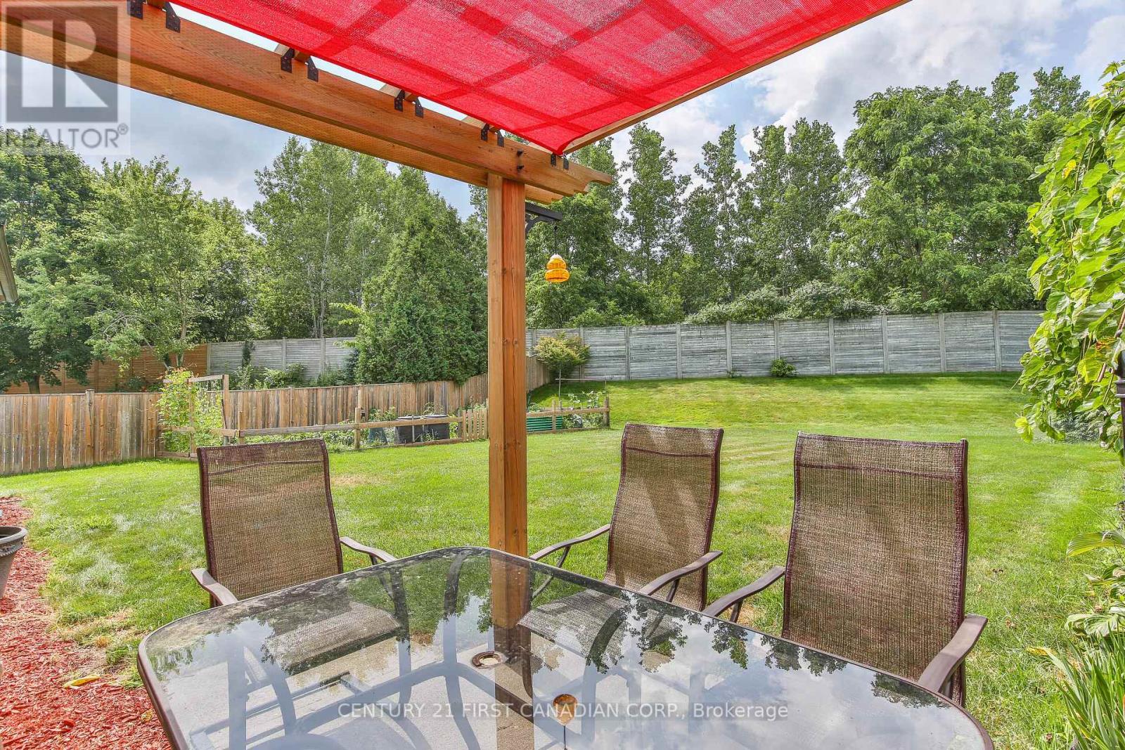 24 Linwood Drive, Thames Centre, Ontario  N0L 1G1 - Photo 31 - X12938680