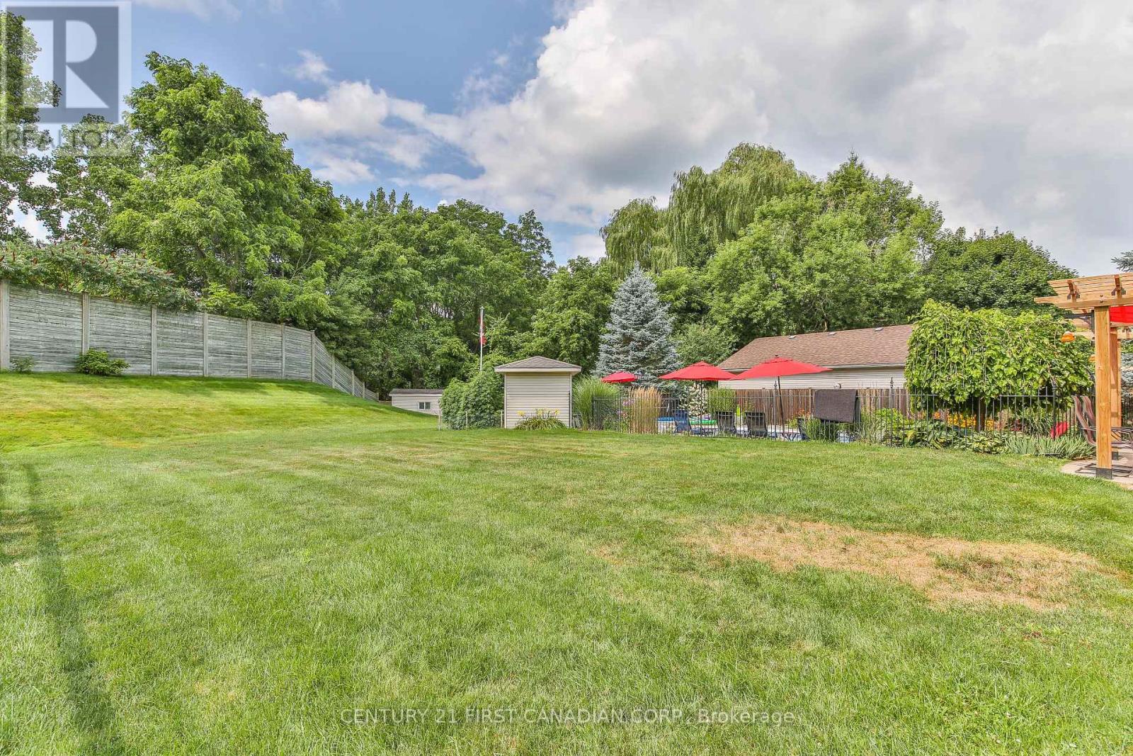 24 Linwood Drive, Thames Centre, Ontario  N0L 1G1 - Photo 41 - X12938680