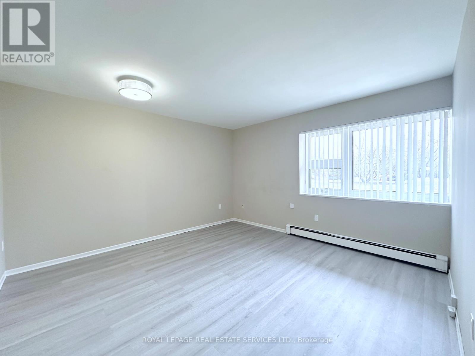103 - 32 Carluke Crescent, Toronto, Ontario  M2L 2J3 - Photo 2 - C12938456