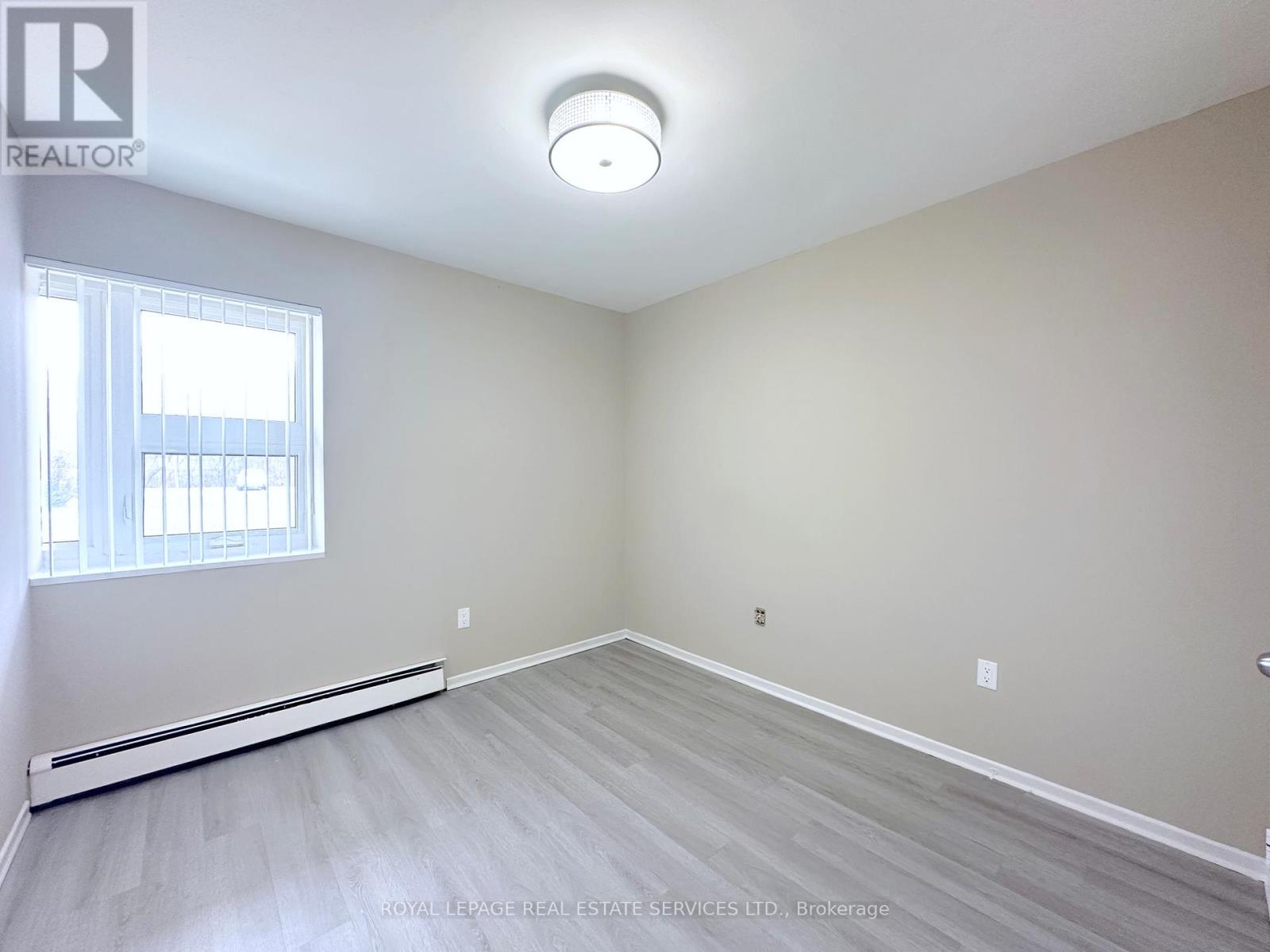 103 - 32 Carluke Crescent, Toronto, Ontario  M2L 2J3 - Photo 5 - C12938456