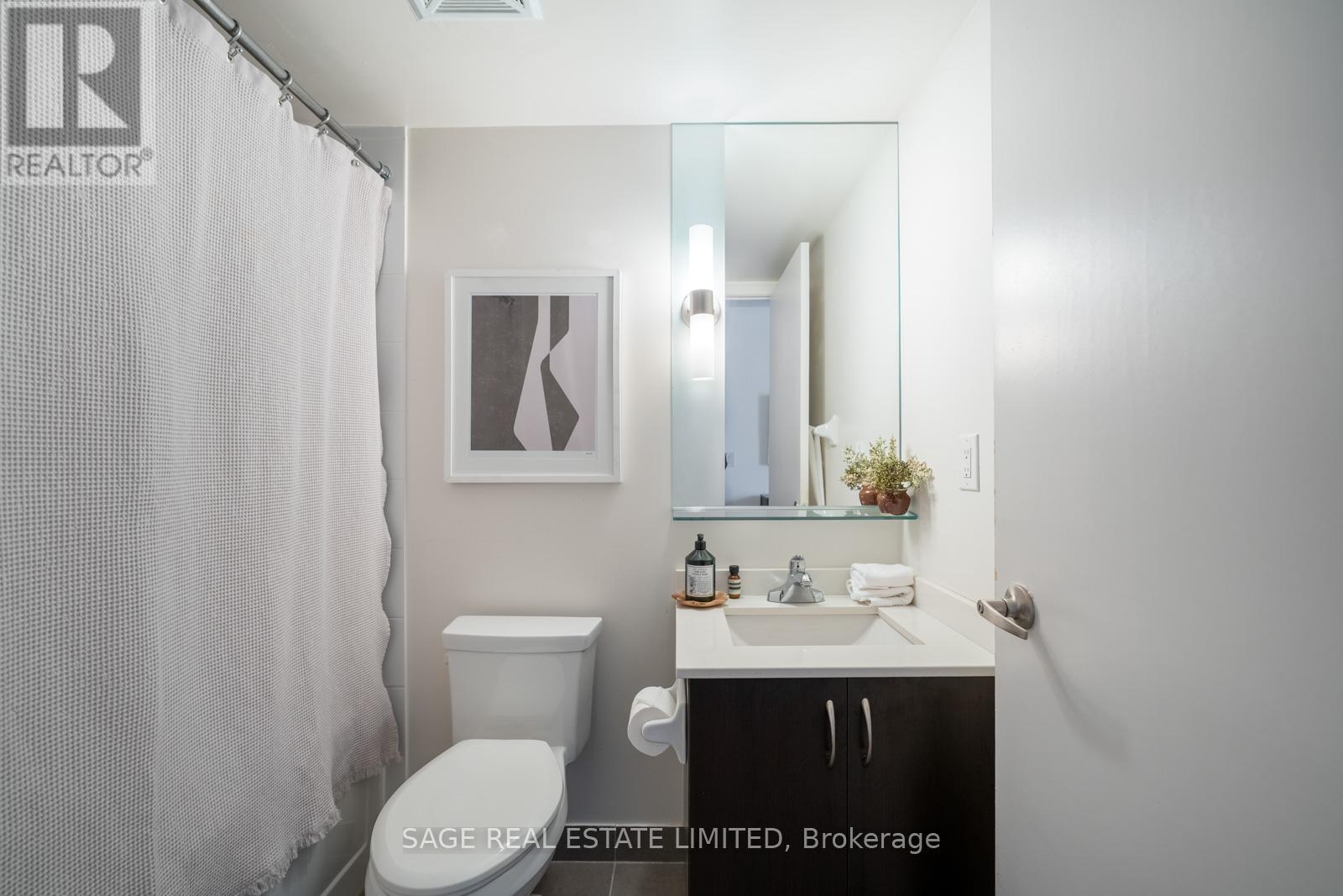 Lph13 - 320 Richmond Street, Toronto, Ontario  M5A 1P9 - Photo 18 - C12938480