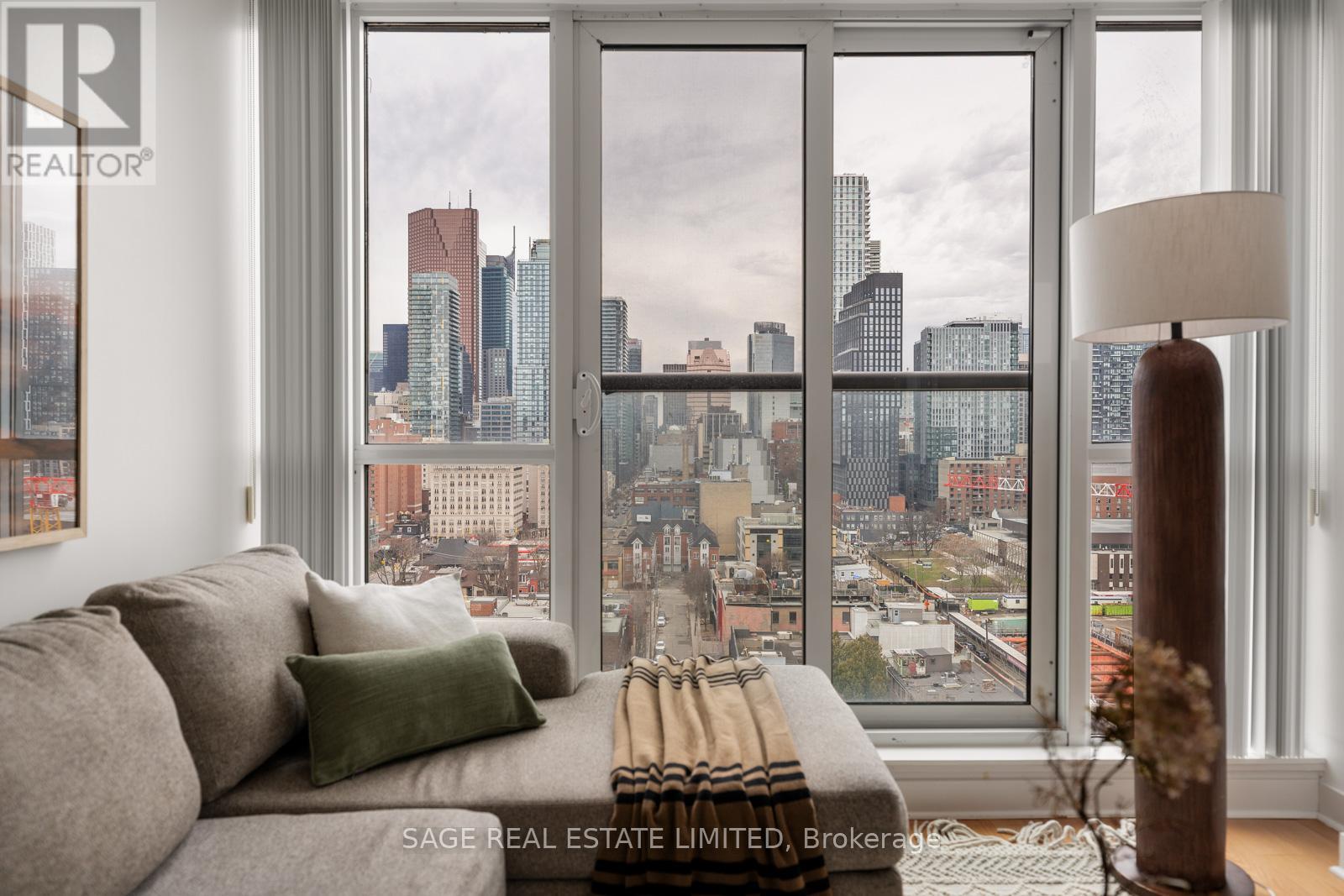 Lph13 - 320 Richmond Street, Toronto, Ontario  M5A 1P9 - Photo 2 - C12938480