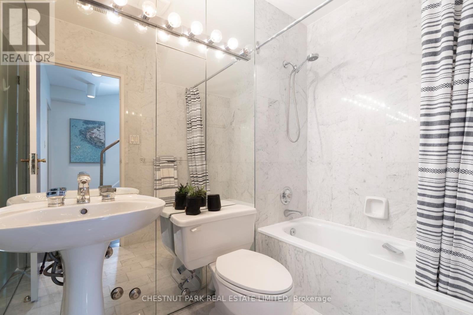 Ph3 - 8 Hawthorn Avenue, Toronto, Ontario  M4W 2Z2 - Photo 29 - C12938500