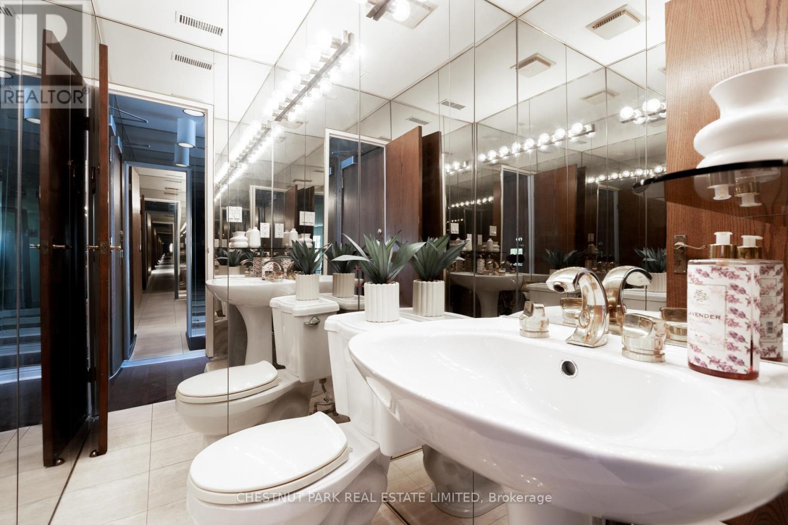 Ph3 - 8 Hawthorn Avenue, Toronto, Ontario  M4W 2Z2 - Photo 31 - C12938500