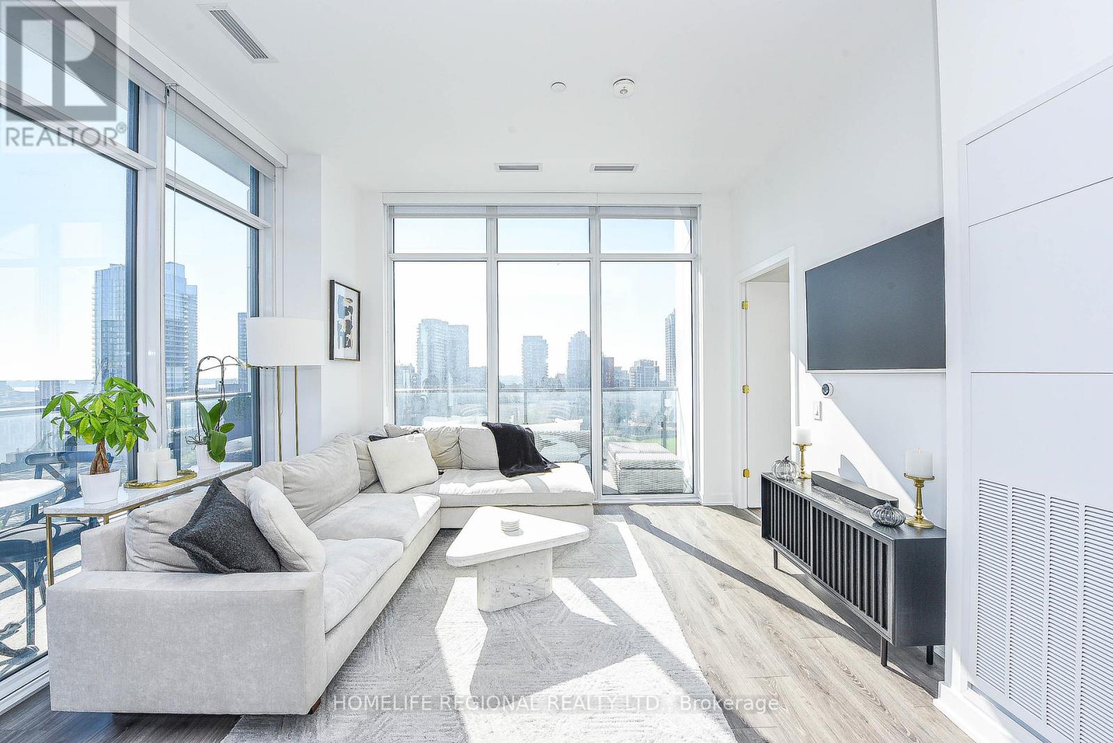 Ph19 - 9 Tecumseth Street, Toronto, Ontario  M5V 0S5 - Photo 3 - C12938536