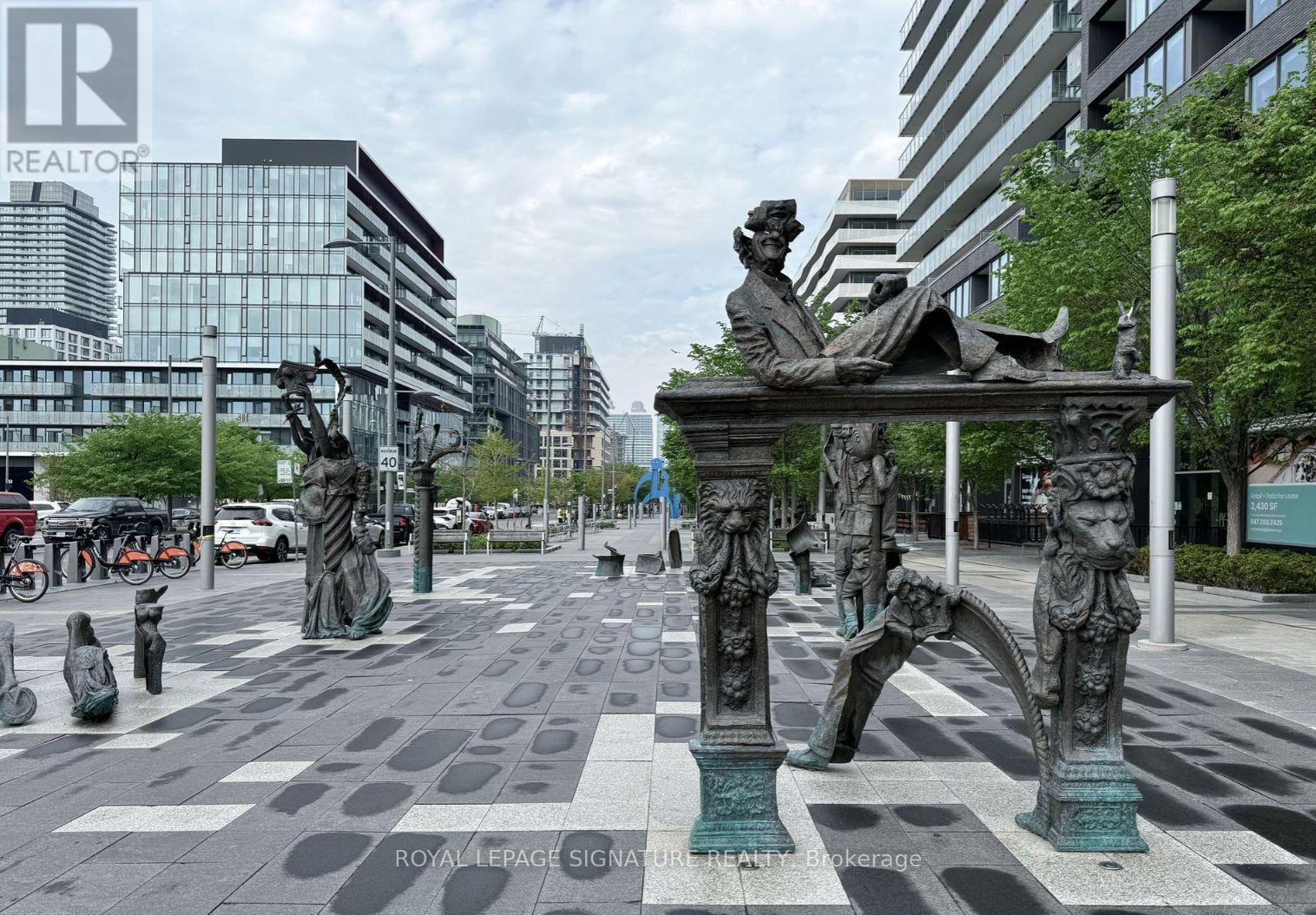 806 - 21 Lawren Harris Square, Toronto, Ontario  M5A 0T4 - Photo 12 - C12938574