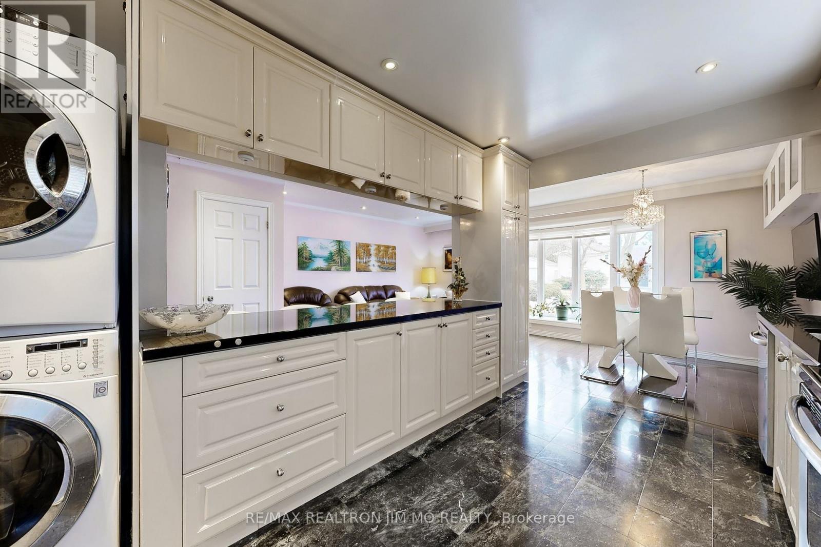 50 Nymark Avenue, Toronto, Ontario  M2J 2G9 - Photo 12 - C12938604