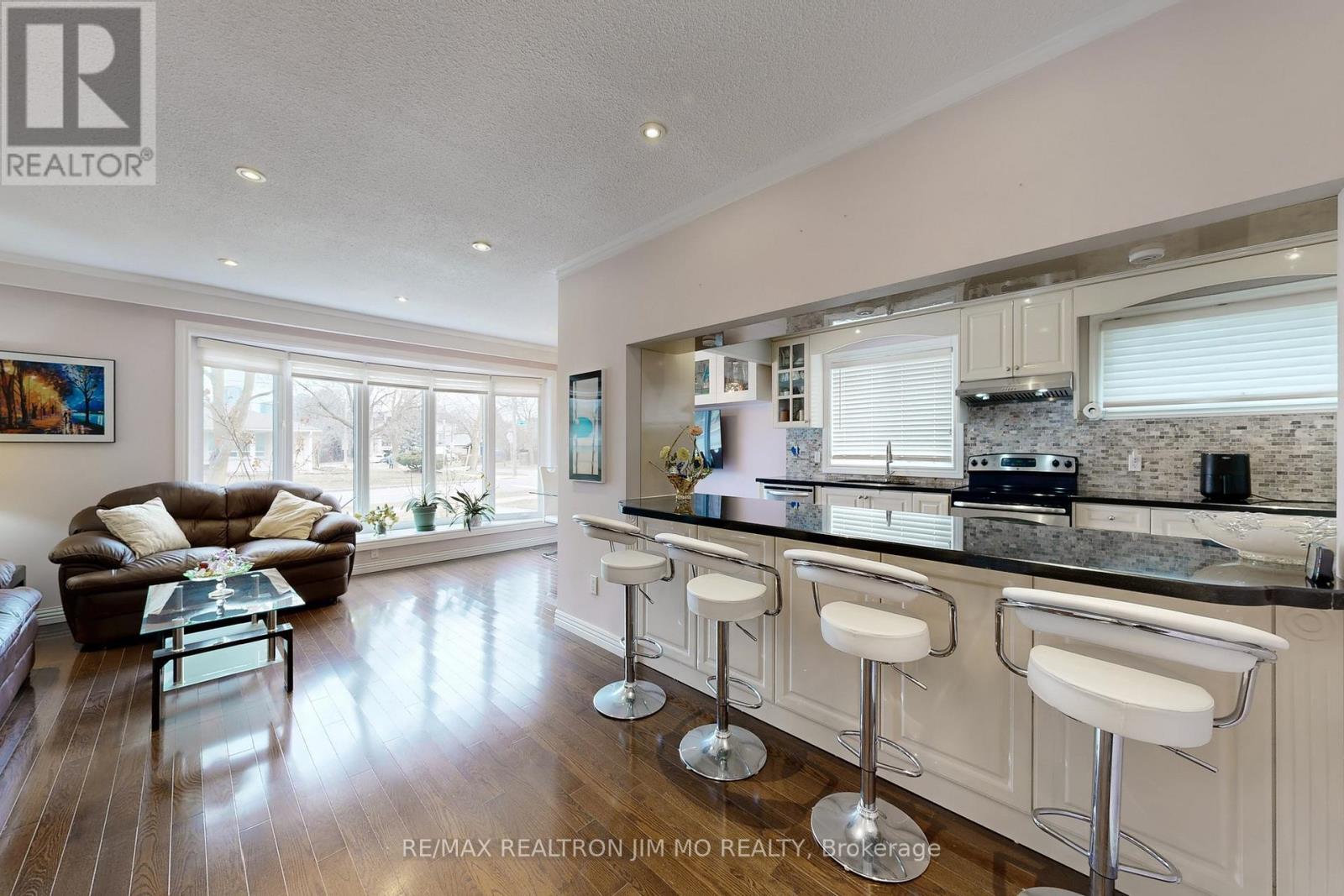 50 Nymark Avenue, Toronto, Ontario  M2J 2G9 - Photo 9 - C12938604