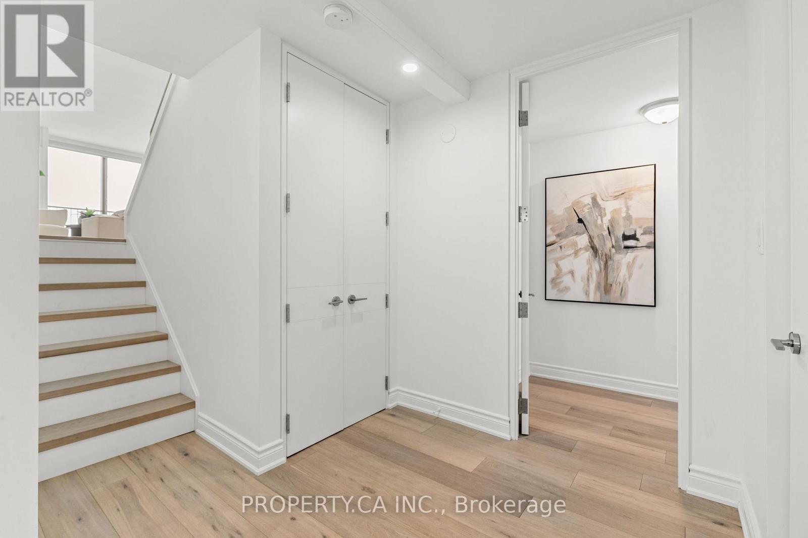 2804 - 33 Harbour Square, Toronto, Ontario  M5J 2G2 - Photo 13 - C12938620