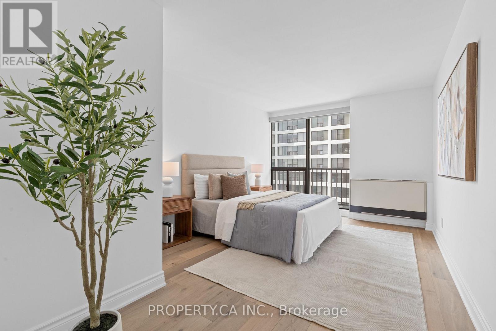 2804 - 33 Harbour Square, Toronto, Ontario  M5J 2G2 - Photo 14 - C12938620