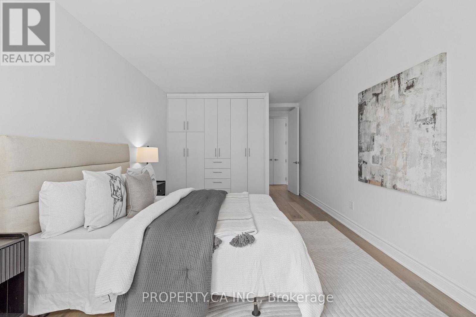 2804 - 33 Harbour Square, Toronto, Ontario  M5J 2G2 - Photo 20 - C12938620