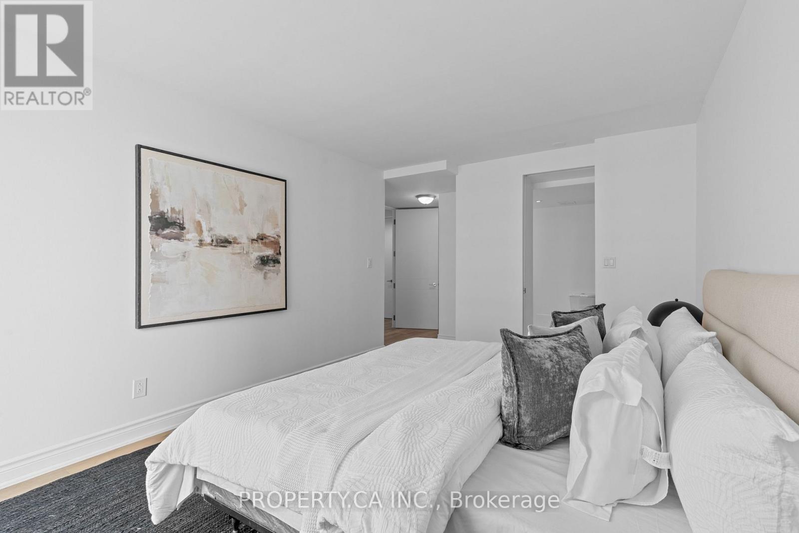 2804 - 33 Harbour Square, Toronto, Ontario  M5J 2G2 - Photo 22 - C12938620