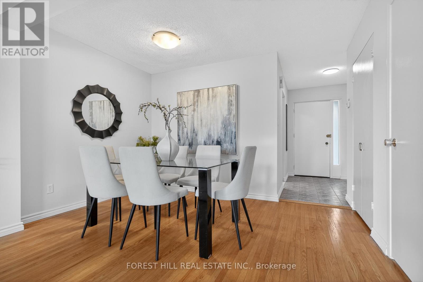 4 Yetta Shepway, Toronto, Ontario  M2J 1X9 - Photo 5 - C12938662