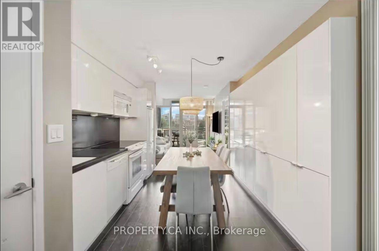 341 - 15 Iceboat Terrace, Toronto, Ontario  M5V 4A5 - Photo 2 - C12938664