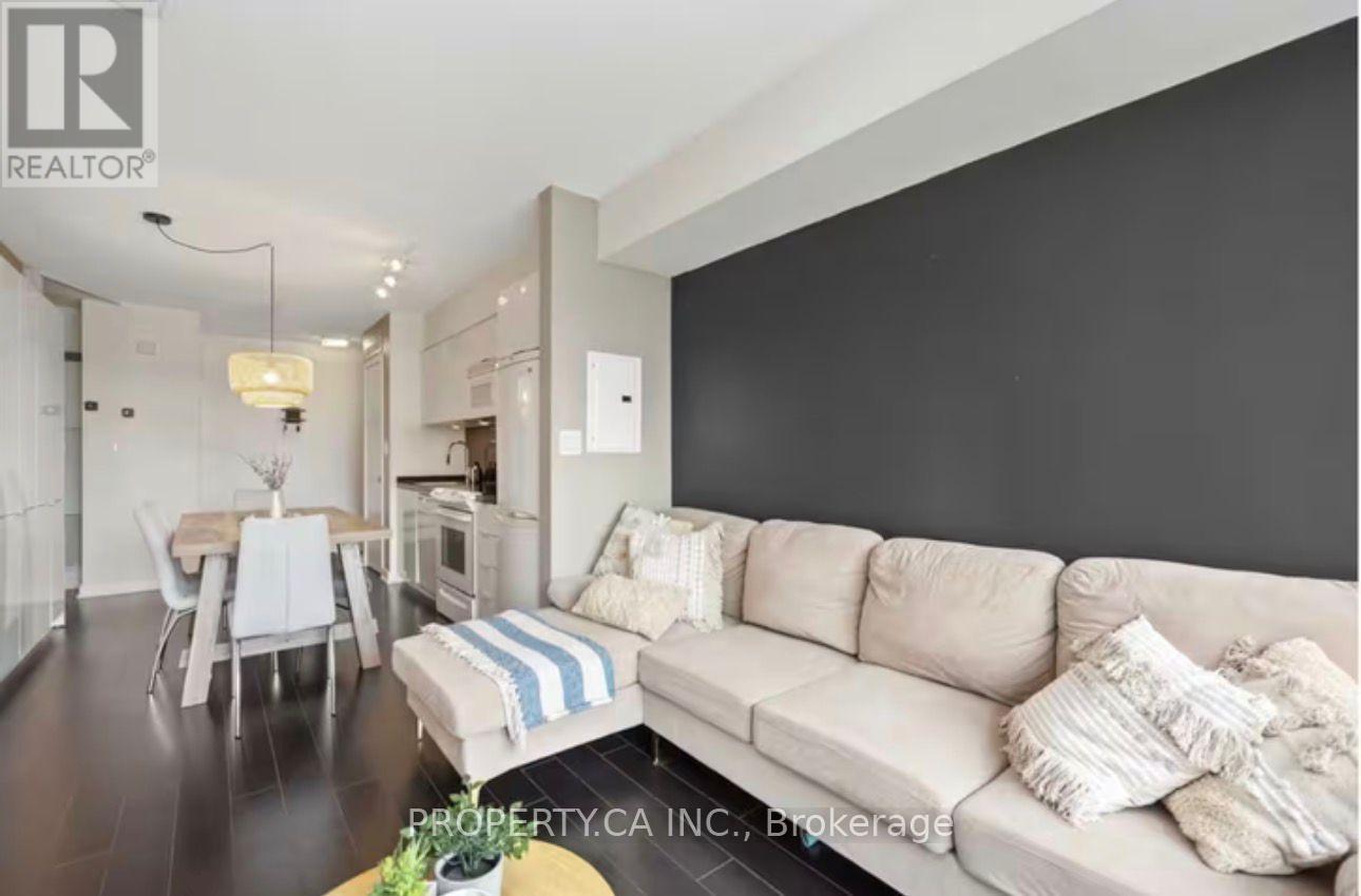 341 - 15 Iceboat Terrace, Toronto, Ontario  M5V 4A5 - Photo 8 - C12938664