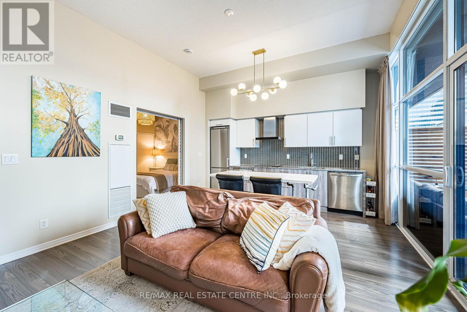 204 - 352 Front Street W, Toronto, Ontario  M5V 0K3 - Photo 3 - C12938738