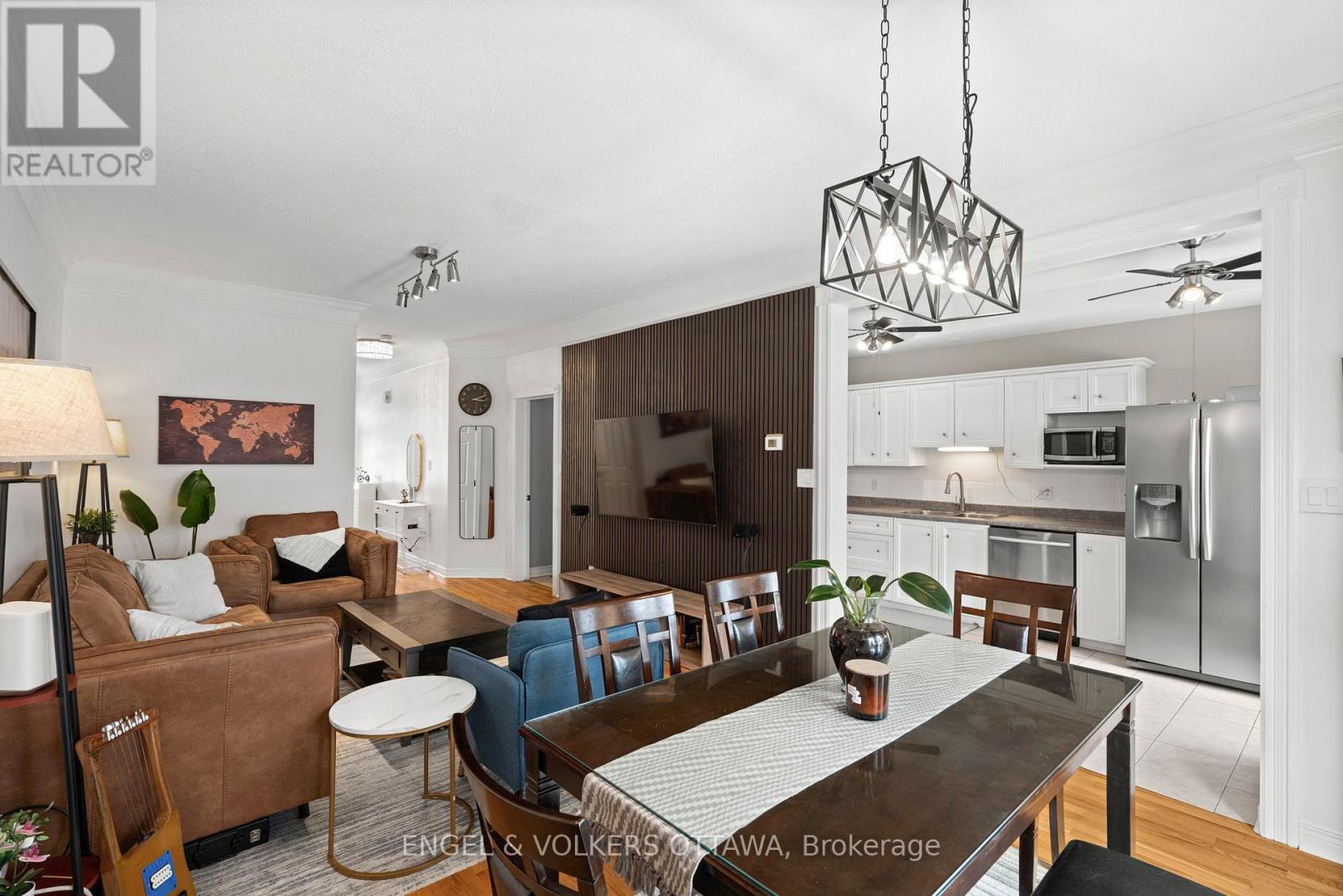 37 Laumann Court, Ottawa, Ontario  K2S 1V9 - Photo 11 - X12938474