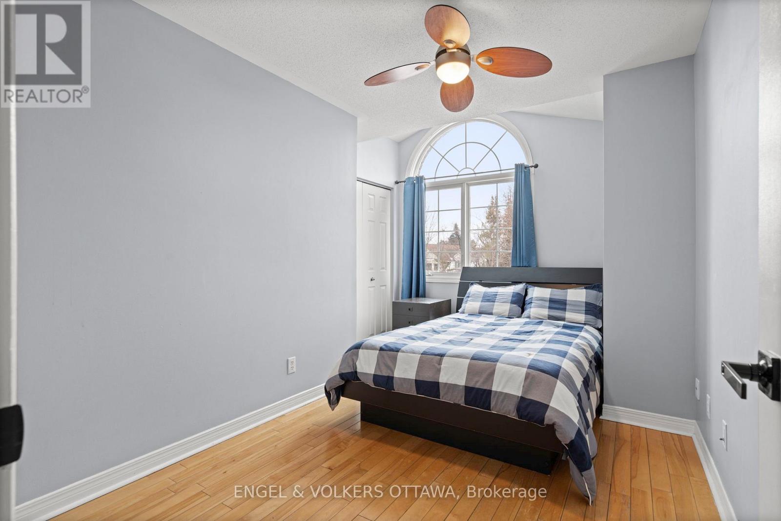 37 Laumann Court, Ottawa, Ontario  K2S 1V9 - Photo 25 - X12938474