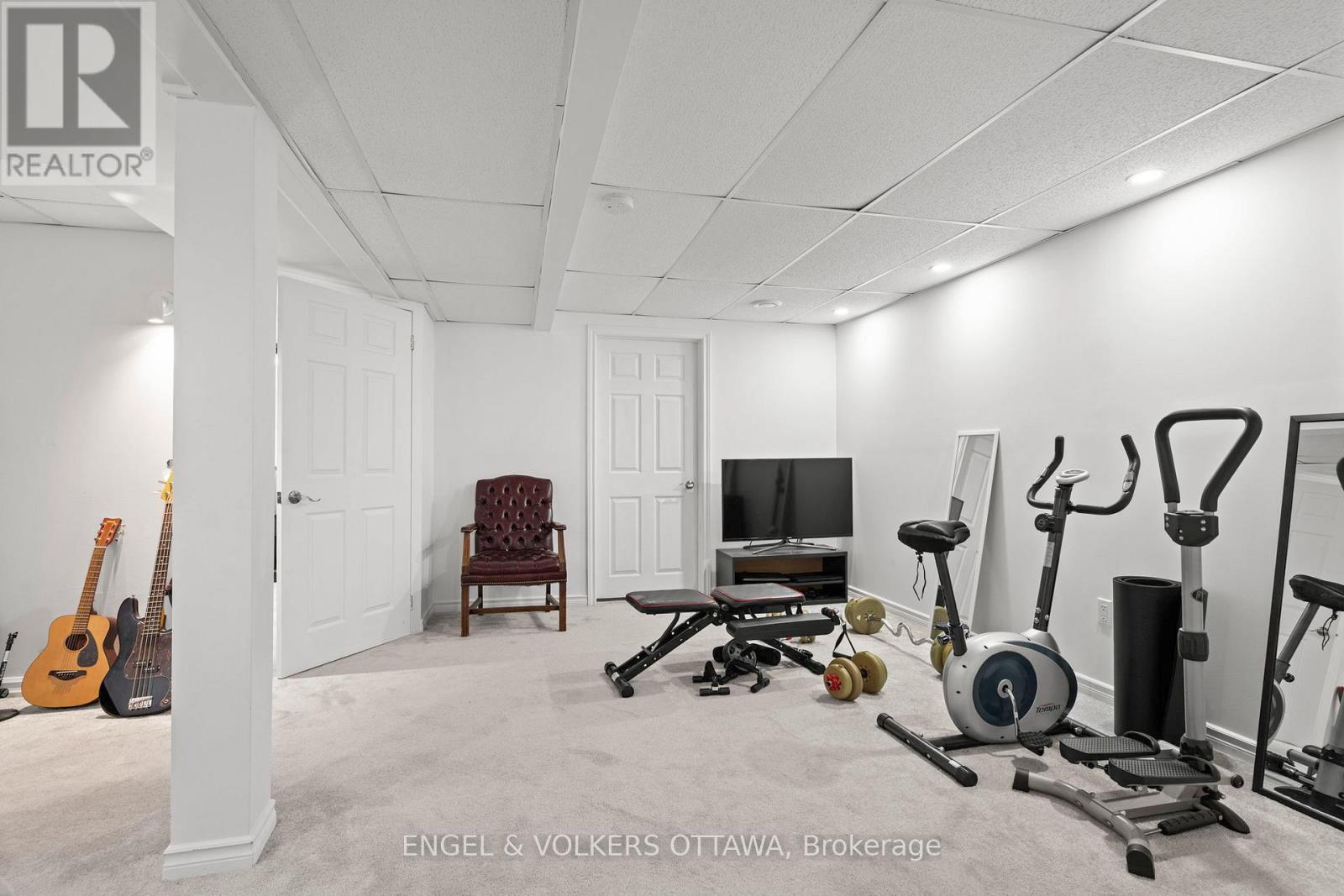 37 Laumann Court, Ottawa, Ontario  K2S 1V9 - Photo 28 - X12938474