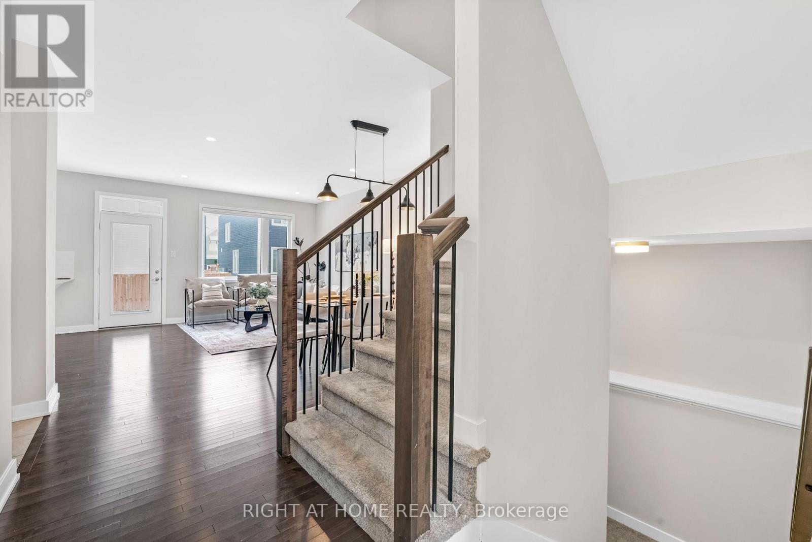 30 Chasing Grove, Ottawa, Ontario  K0A 2Z0 - Photo 4 - X12938580