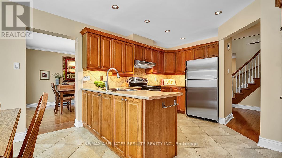 1789 Turnberry Road, Ottawa, Ontario  K1E 3V1 - Photo 17 - X12938698