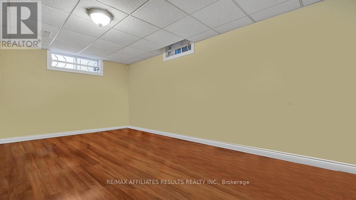 1789 Turnberry Road, Ottawa, Ontario  K1E 3V1 - Photo 40 - X12938698