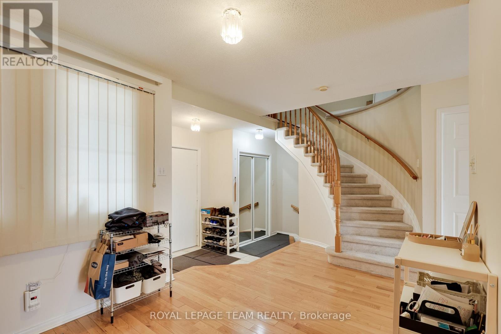 50 Windcrest Court, Ottawa, Ontario  K2T 1B5 - Photo 7 - X12938750