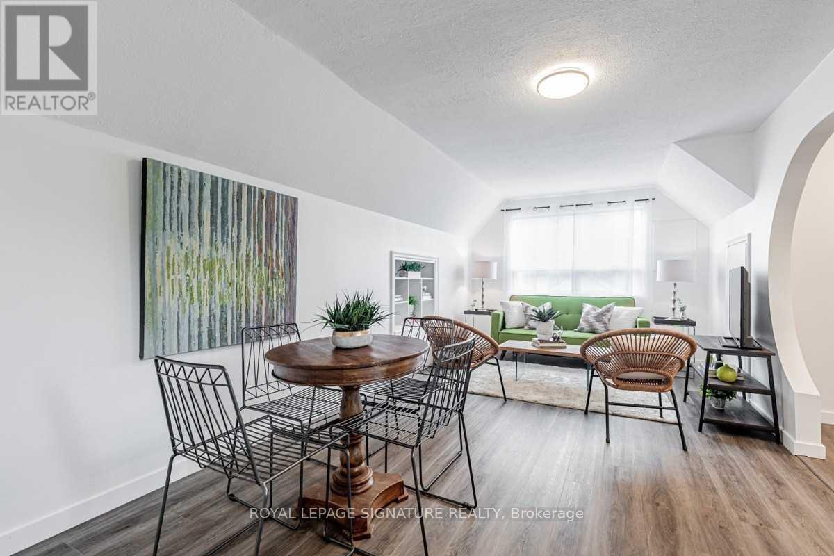 Upper - 179 Clonmore Drive, Toronto, Ontario  M1N 1Y2 - Photo 3 - E12938486