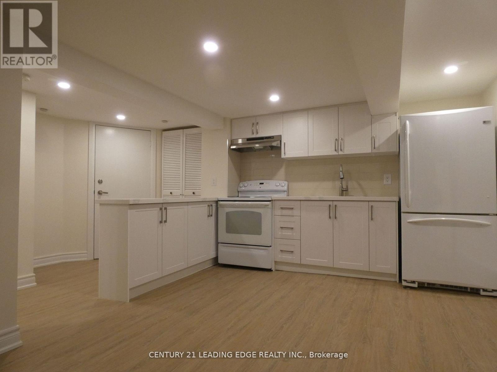 Lower - 26 Scotswood Road, Toronto, Ontario  M1R 3N2 - Photo 5 - E12938518