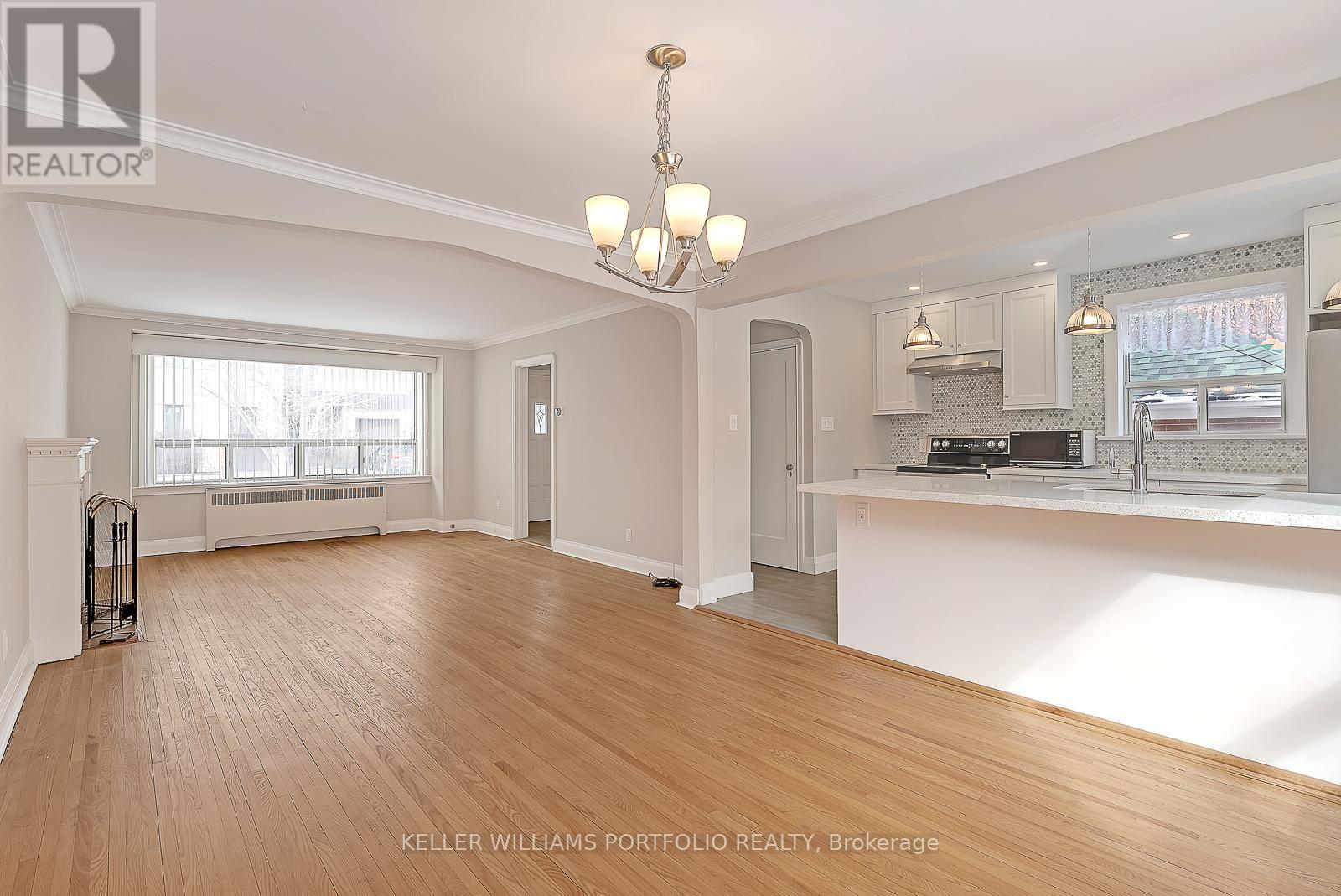 119 Parkview Hill Crescent, Toronto, Ontario  M4B 1R6 - Photo 14 - E12938546