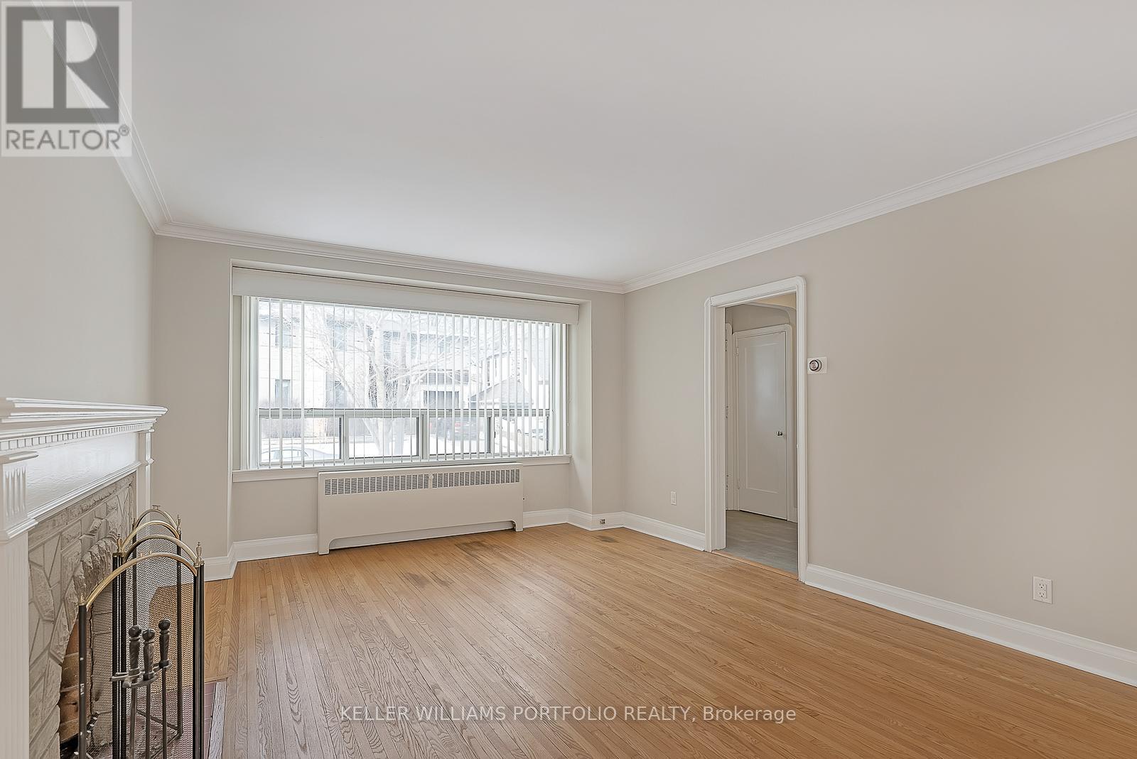 119 Parkview Hill Crescent, Toronto, Ontario  M4B 1R6 - Photo 9 - E12938546